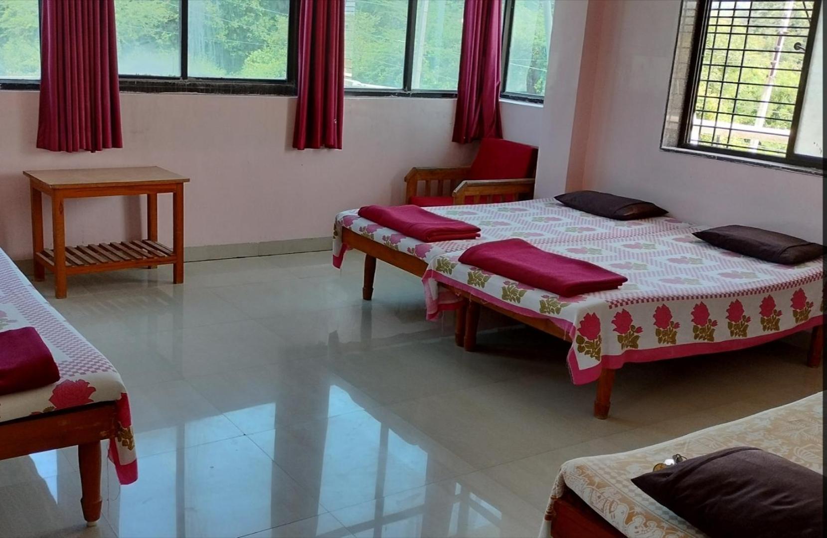Shivam Residency Homestay *